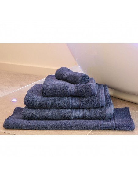 Mitre Essentials Nova Bath Mat Navy