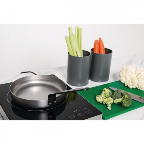 Vogue Omelette Pan 8in