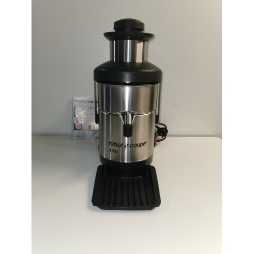 A GRADE Robot Coupe Juicer J80