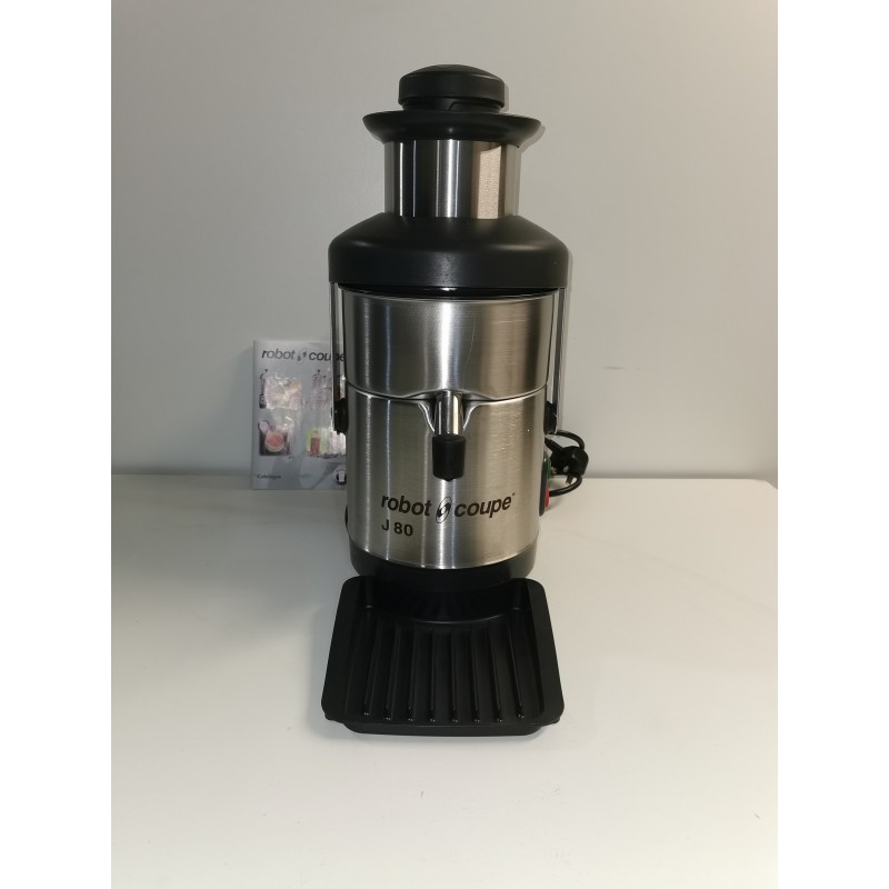 A GRADE Robot Coupe Juicer J80