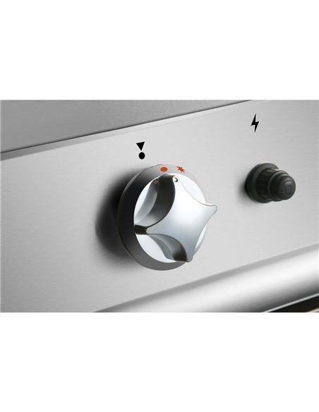 Gas Solid Top with Gas Oven 10kW+5.8kW 700mm Depth | Stalwart DA-HRQ711