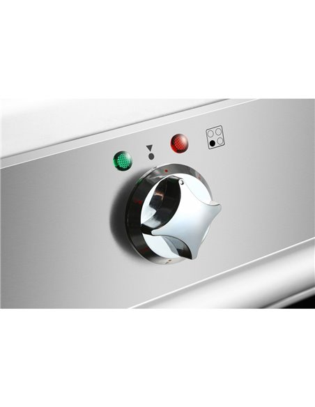 Commercial Electric Cooker 6 Square Burners with Electric Oven 24kW+4.8kW 900mm Depth | Stalwart DA-HSQ962B