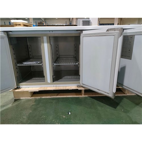 221018 - 3 Door Freezer Counter with Backsplash - 418L (GN3200BT)