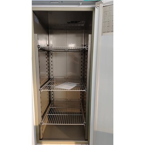 221002 - Upright Single Freezer - 620L (GN650BT)