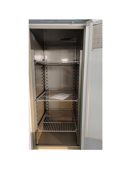 221002 - Upright Single Freezer - 620L (GN650BT)