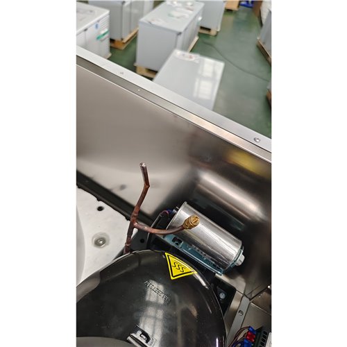 221002 - Upright Single Freezer - 620L (GN650BT)
