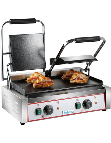 Heavy Duty Twin Panini Contact grill Smooth 3.6kW Dual Zone | Stalwart DA-HEG813B