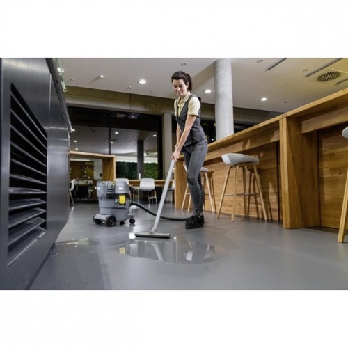 Karcher Battery Wet and Dry Vacuum NT...