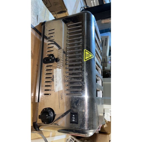 A GRADE Commercial Slot Toaster 6...