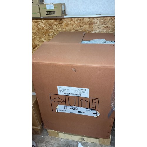 A GRADE Saladette Prep Counter Glass...