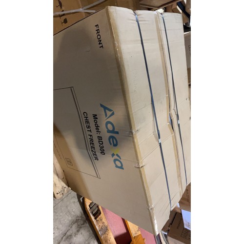 A GRADE Commercial Chest freezer 295... A GRADE Commercial Chest freezer 295...
