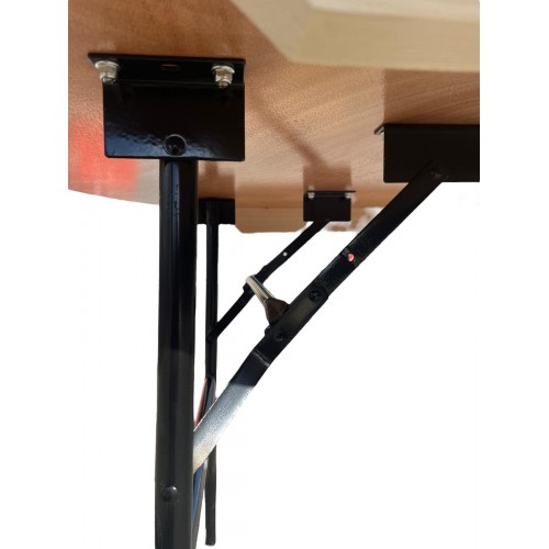 5′ 6” Round Varnished Banquet Table