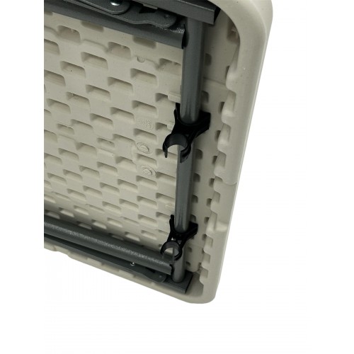 4ft Folding Plastic Table