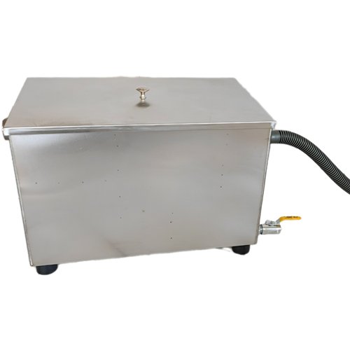 Commercial Stainless Steel Grease Trap with Lid and Outlet Valve 400x250x250mm | Stalwart DA-QNH510
