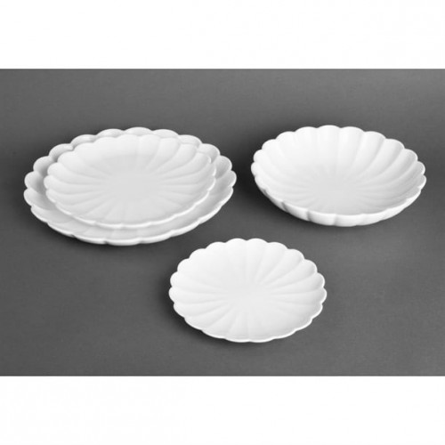 Olympia Bloom Scalloped Plates White...