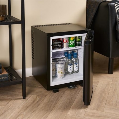 Corby Eton 20Ltr Solid Door Minibar