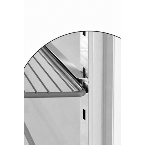 Commercial Upright Freezer – 700...