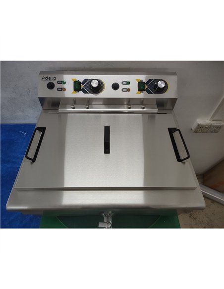 Commercial Electric Countertop Fryer 6kW Twin Tank | Stalwart DA-VEF301V