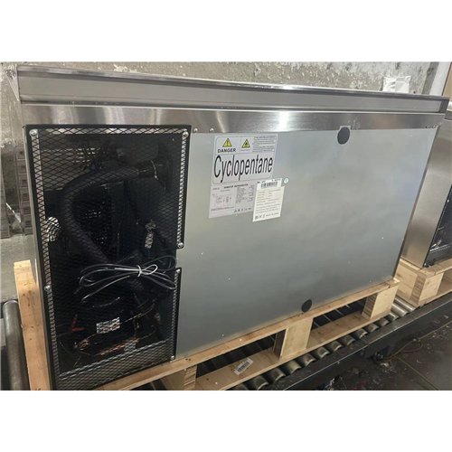 Commercial Refrigerated Counter with Upstand 2 Door 228L 1349 x 600 x 950mm Fan Assisted Cooling | Stalwart DA-SUP208